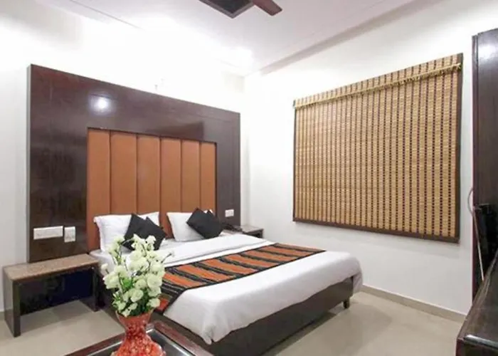 Fabhotel Station 3