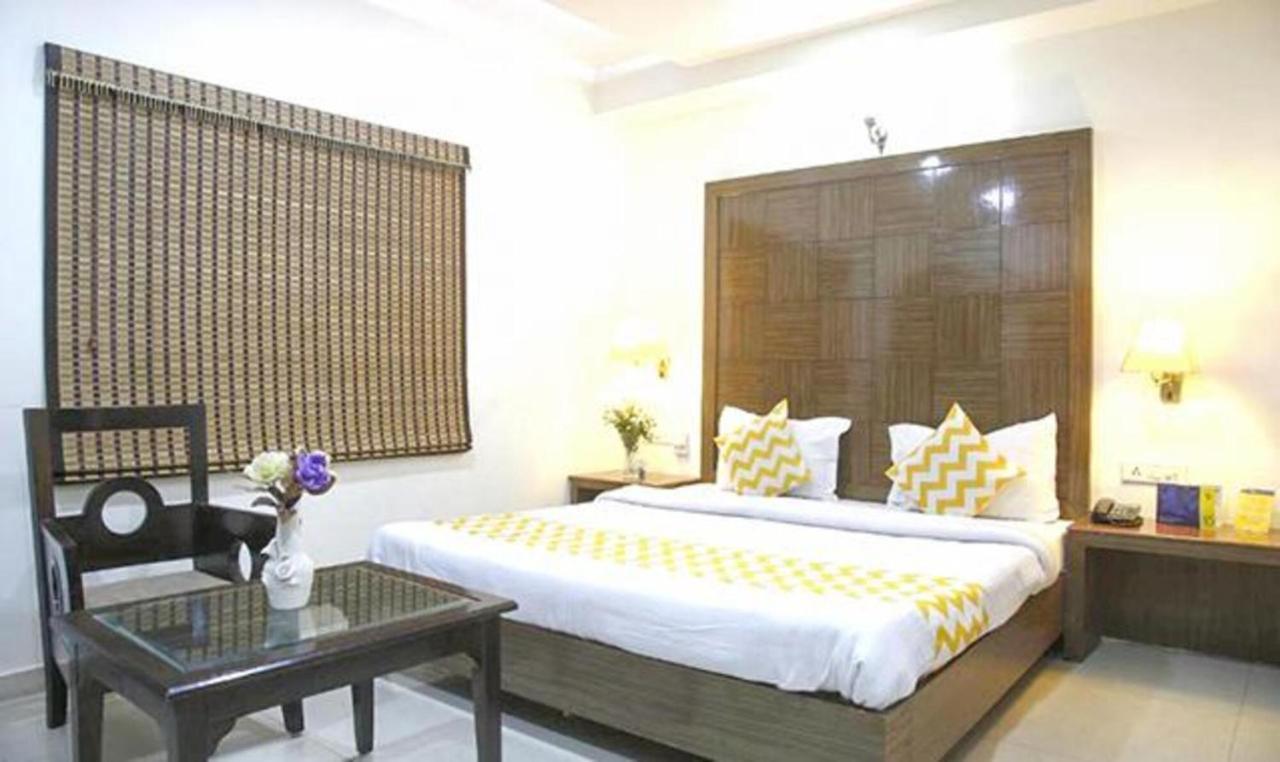 Fabhotel Station 3 3*