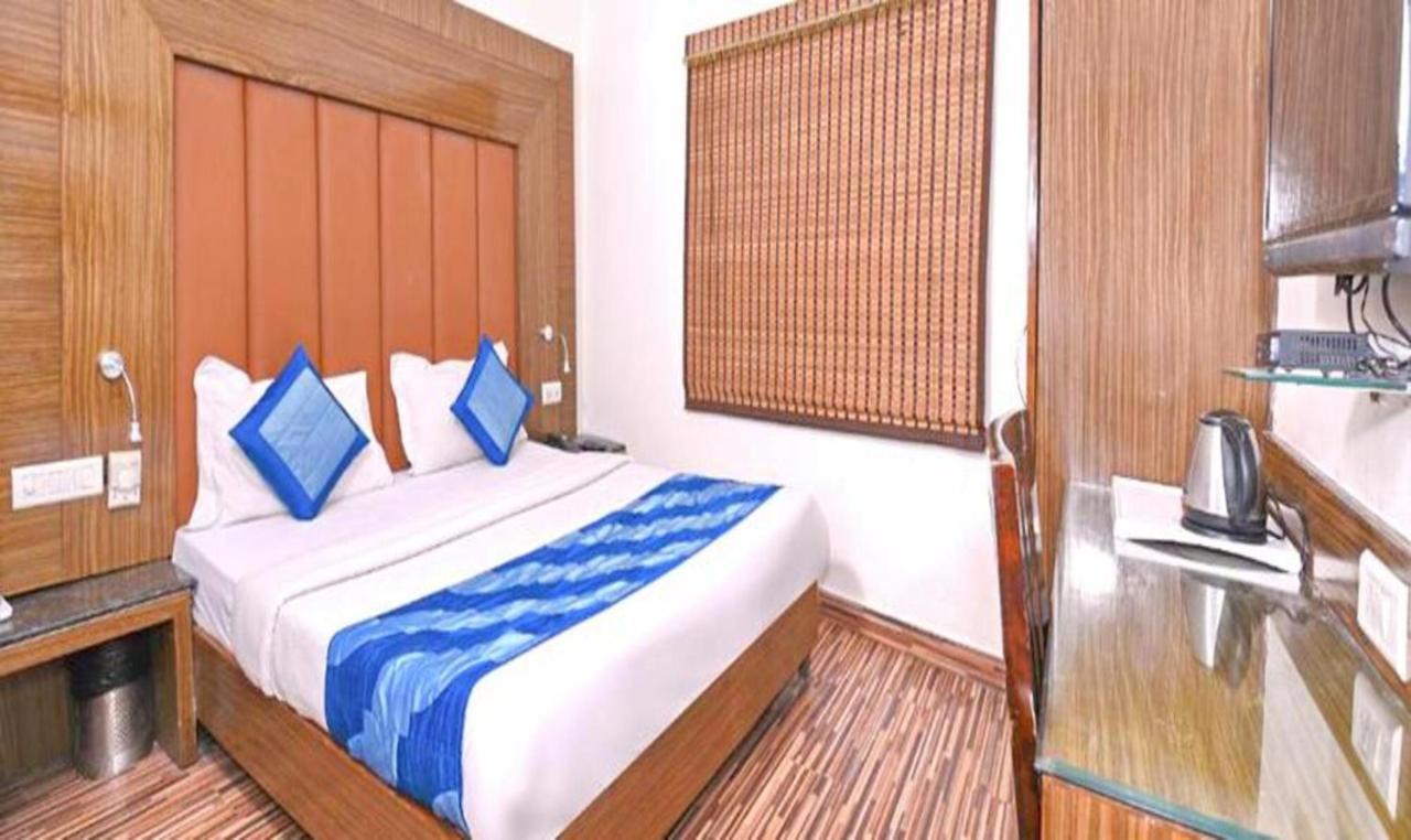 Fabhotel Station 3 3*