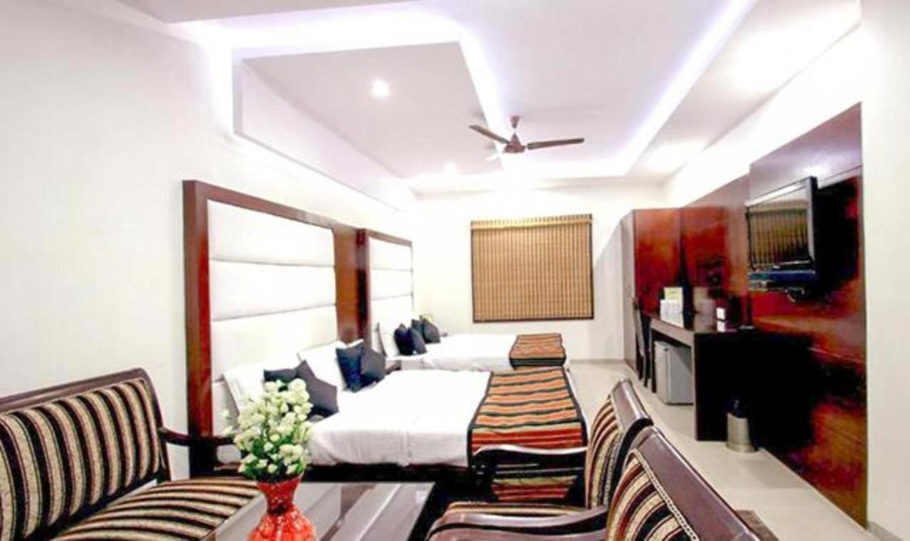 Fabhotel Station 3 3*