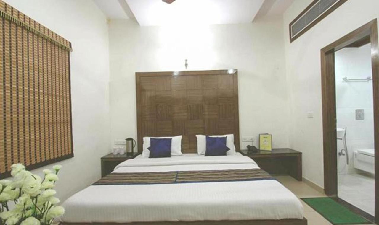 Fabhotel Station 3 3*